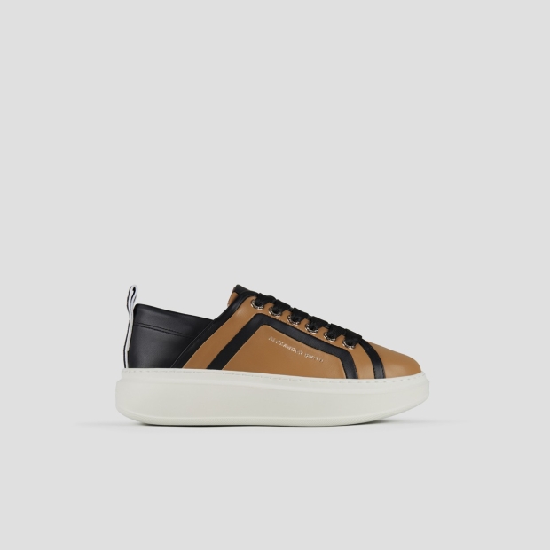 Sneakers Alexander Smith wembley woman in beige leather with black leather side ribbing and heel - 1