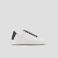 London Man in white smooth leather and dark avio heel