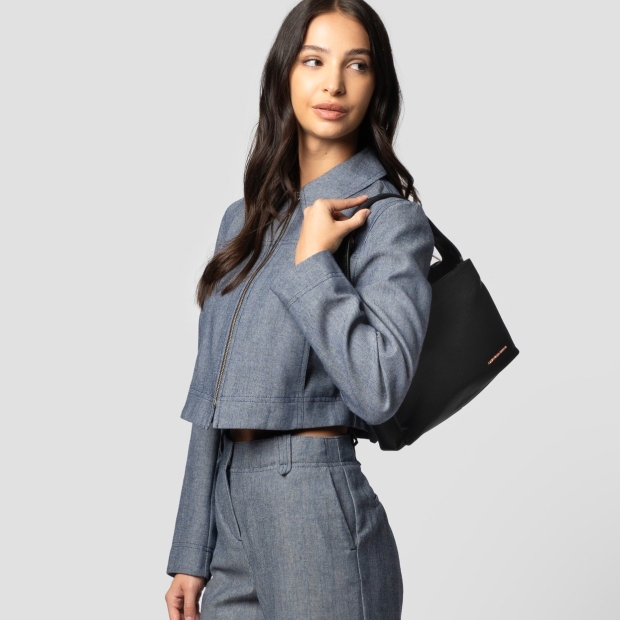 Sneakers Alexander Smith cindy shoulder bag with shoulder strap in black tumbled leather - 2