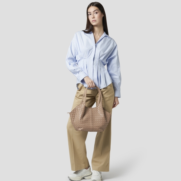 Sneakers Alexander Smith rachel medium shoulder bag in camel woven leather - 7