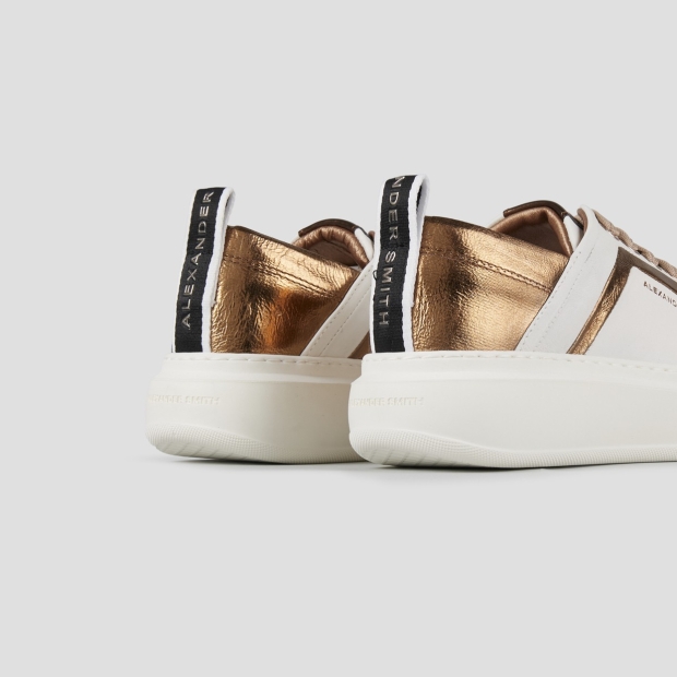 Sneakers Alexander Smith wembley donna in pelle bianca con nervatura laterale e tallone bronzo - 4