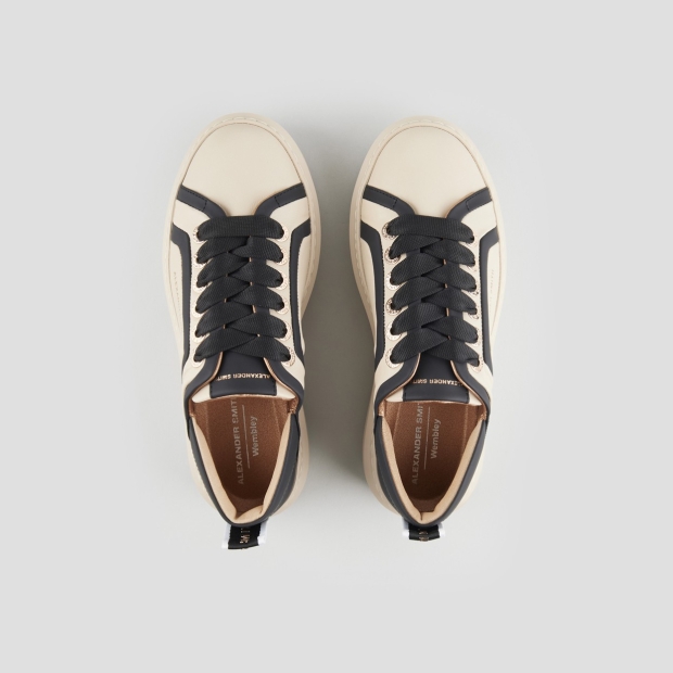 Sneakers Alexander Smith wembley donna in pelle nude con nervatura laterale e tallone neri - 5