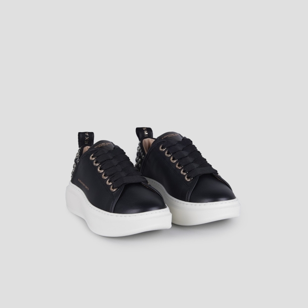 Sneakers Alexander Smith wembley donna in pelle nera con borchie sul tallone - 3