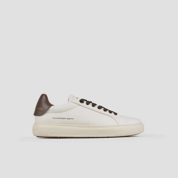 Sneakers Alexander Smith soho uomo in morbida pelle bianca con tallone e lacci marroni - 1