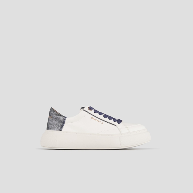 Sneakers Alexander Smith pearl donna in bianco con tallone in laminato glitter blu - 1
