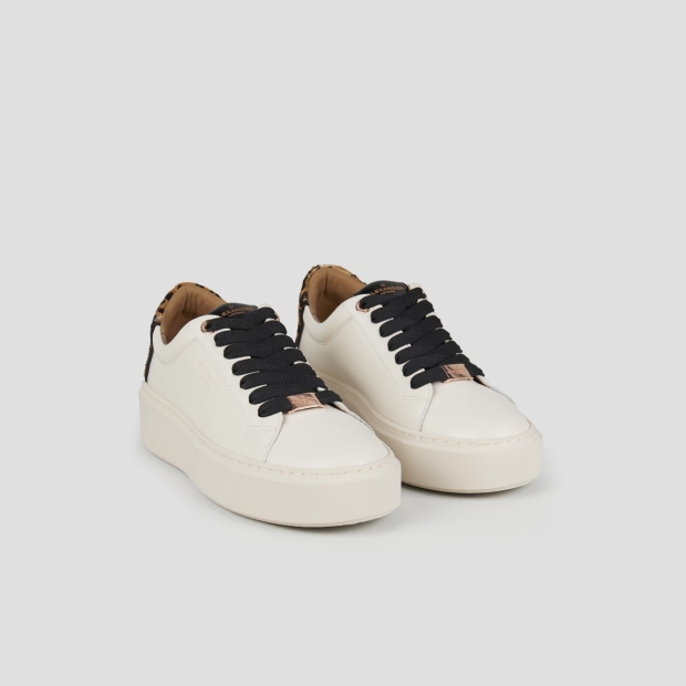 Sneakers Alexander Smith london alta donna in pelle liscia bianca e tallone in cavallino maculato - 3