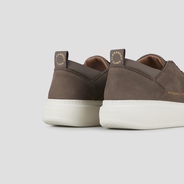 Sneakers Alexander Smith wembley uomo in nabuk marrone e dettagli in pelle liscia - 4