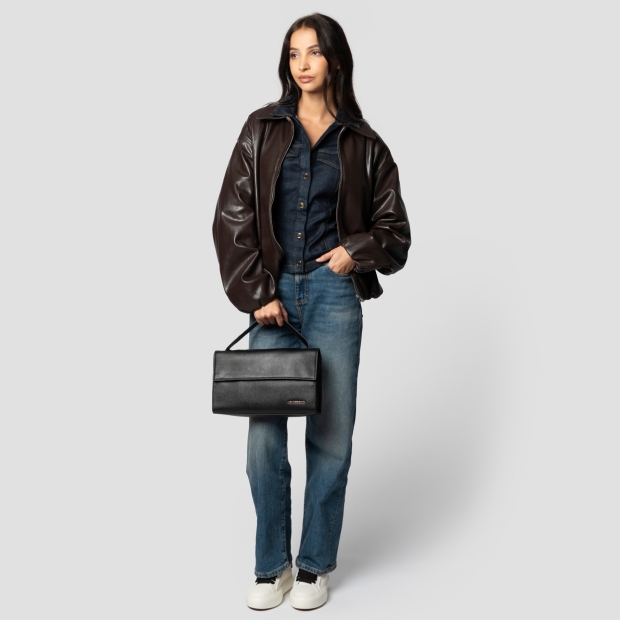 Sneakers Alexander Smith holly borsa a spalla con tracolla in pelle bottalata nera - 7