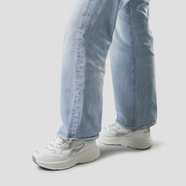 Sneakers Alexander Smith storm donna in pelle bianca e tessuto tecnico con dettagli iridescenti - 2