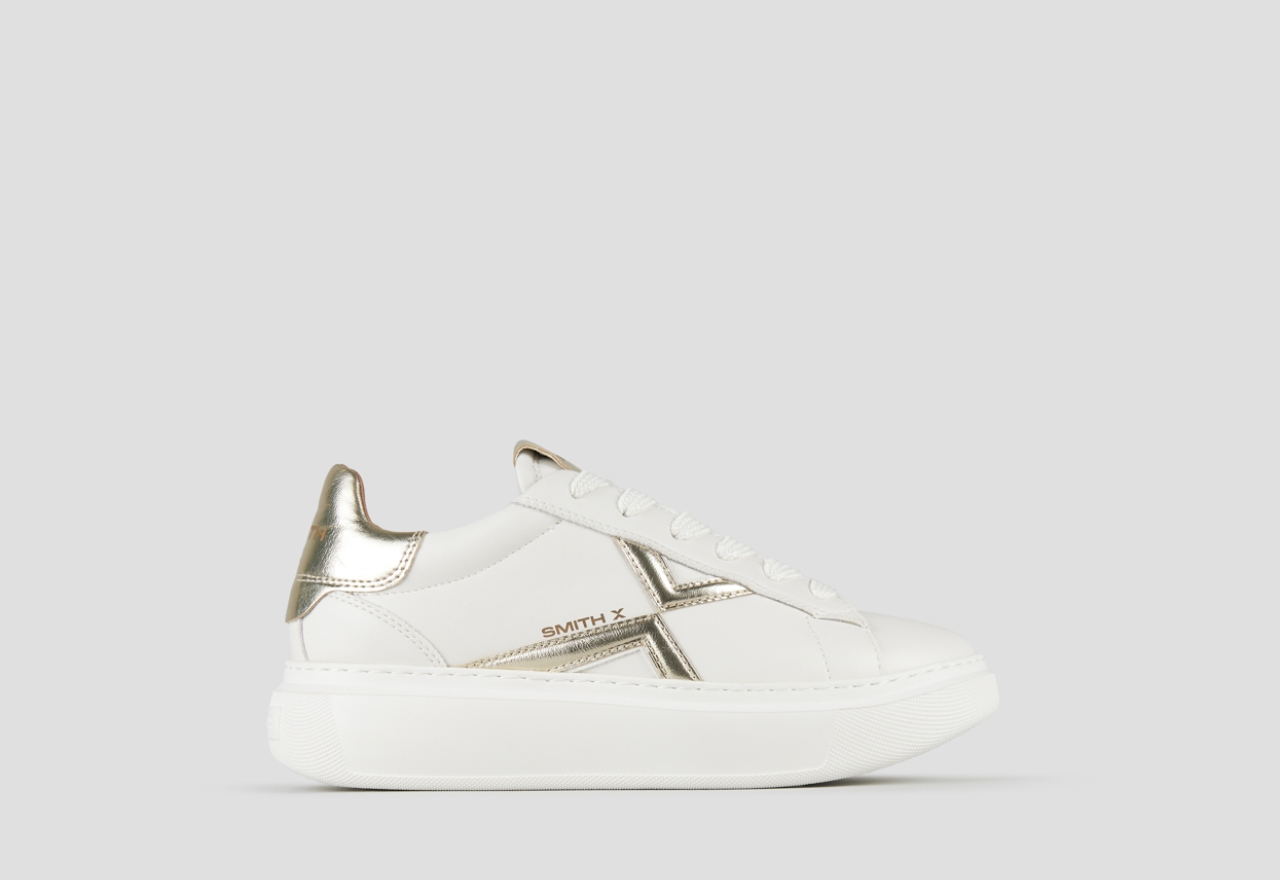 Sneakers Alexander Smith college donna in bianco con logo e tallone laminato oro - 1