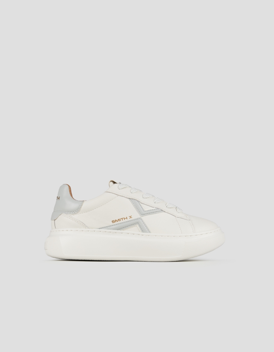 Sneakers Alexander Smith college donna in bianco con logo e tallone azzurro chiaro - 1