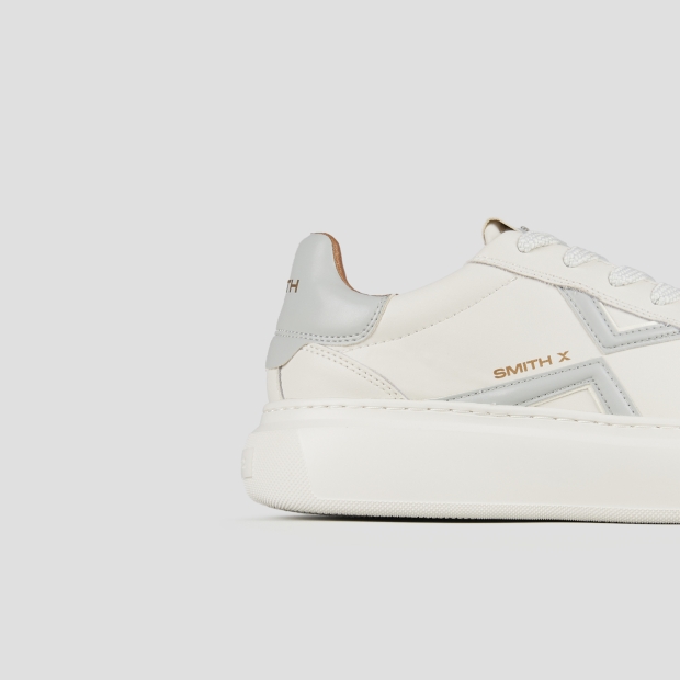 Sneakers Alexander Smith college donna in bianco con logo e tallone azzurro chiaro - 3