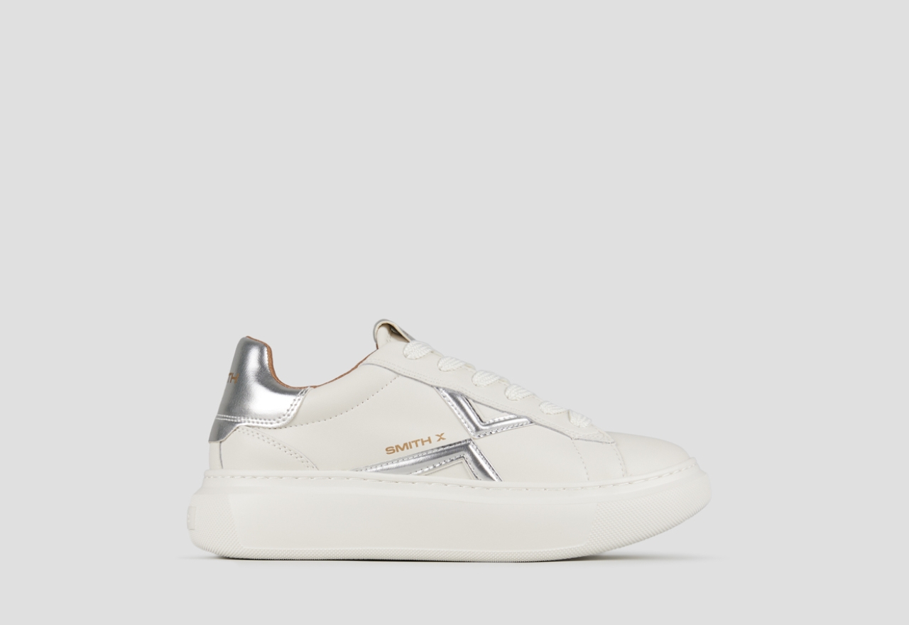 Sneakers Alexander Smith college donna in bianco con logo e tallone laminato argento - 1