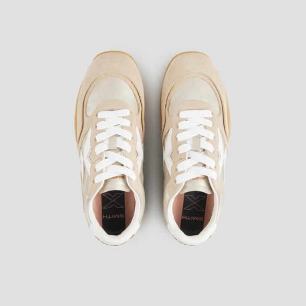 Sneakers Alexander Smith mist donna in suede sabbia e laminato oro, con tallone e logo in bianco - 6