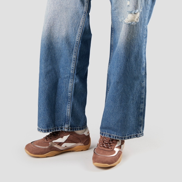 Sneakers Alexander Smith mist donna in marrone con inserti in suede e laminato, logo e tallone in bianco - 2