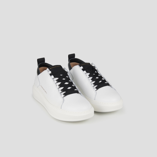 Sneakers Alexander Smith wembley uomo decostruita in pelle bottalata bianca e dettagli neri - 4