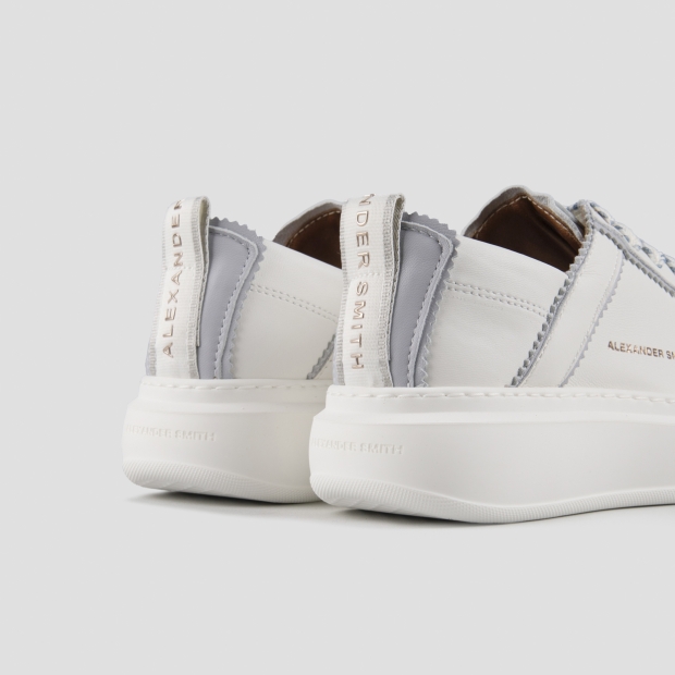 Sneakers Alexander Smith wembley donna decostruita in pelle bianca e dettagli azzurri - 5