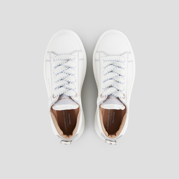Sneakers Alexander Smith wembley donna decostruita in pelle bianca e dettagli azzurri - 6