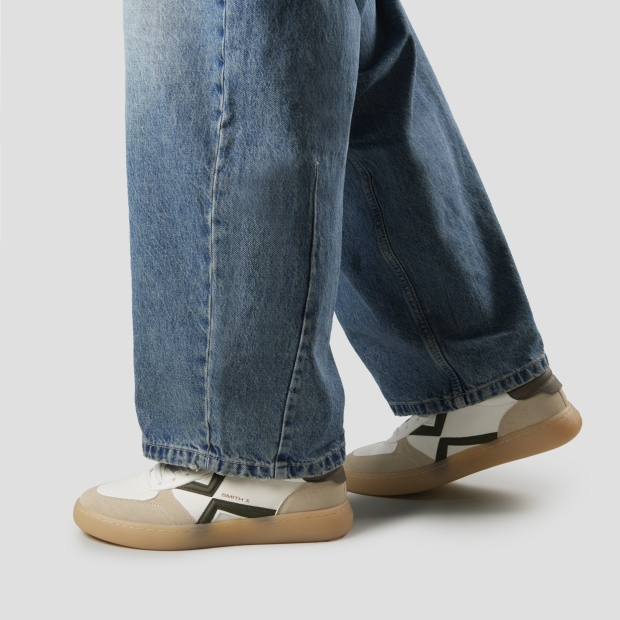 Sneakers Alexander Smith ocean uomo in bianco con inserti in suede, logo e tallone verde militare - 2