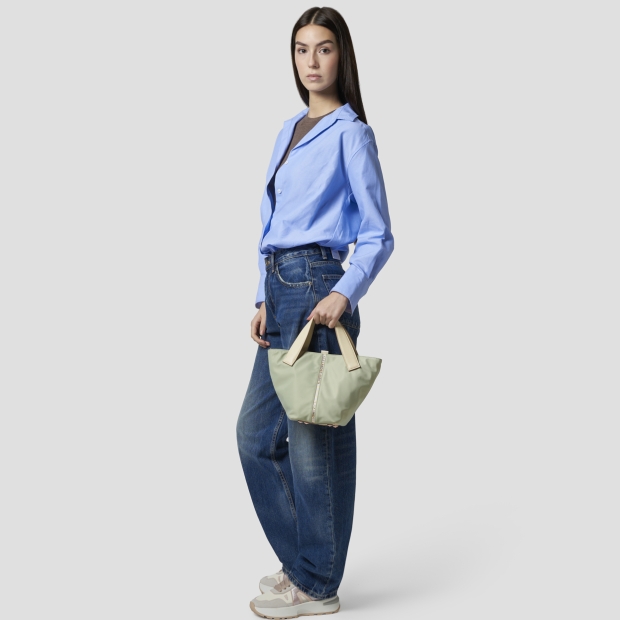 Sneakers Alexander Smith lauren small borsa a mano con tracolla in nylon verde chiaro - 7