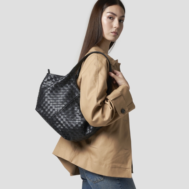 Sneakers Alexander Smith rachel medium borsa a spalla in pelle intrecciata nera - 2