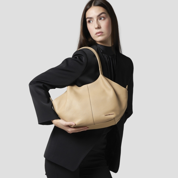 Sneakers Alexander Smith rachel medium borsa a spalla in pelle bottalata beige - 2