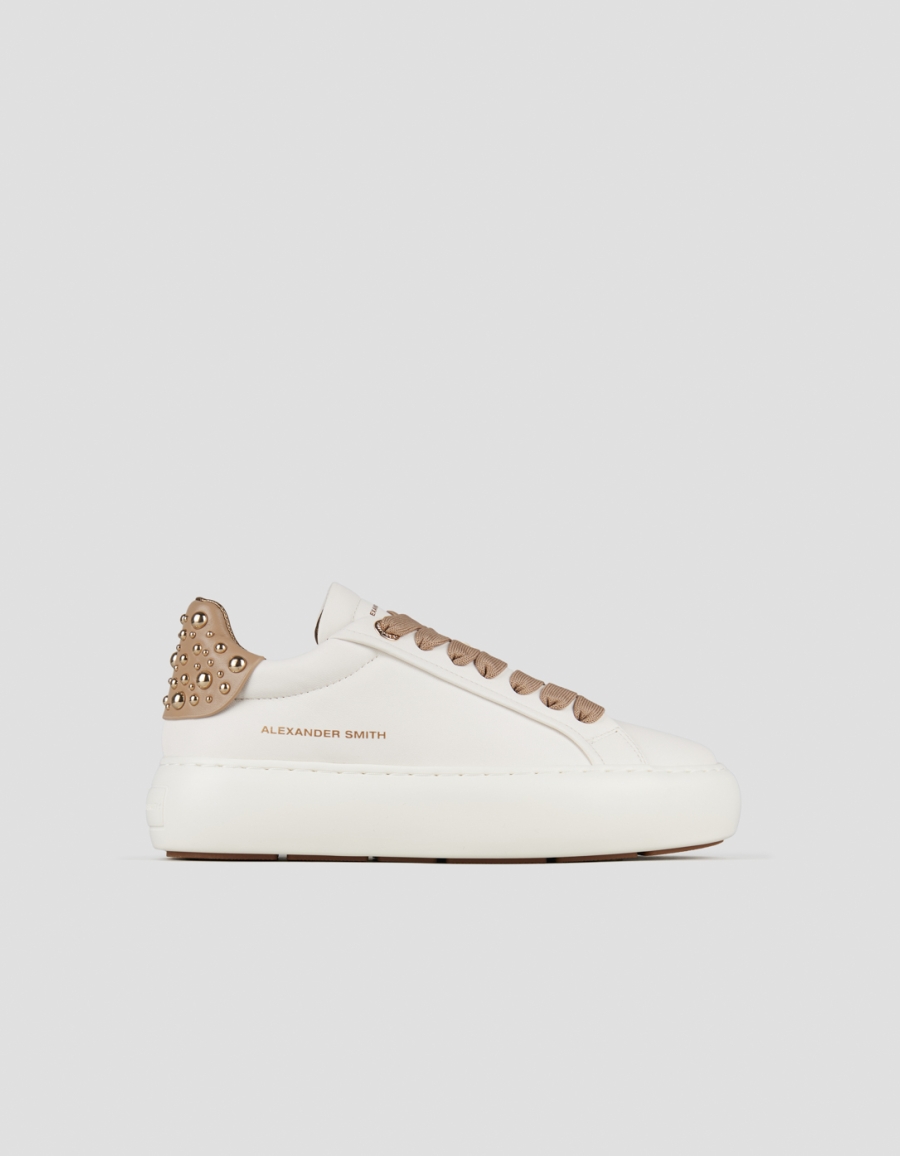 Sneakers Alexander Smith soho donna in pelle bianca e tallone beige con borchie - 1